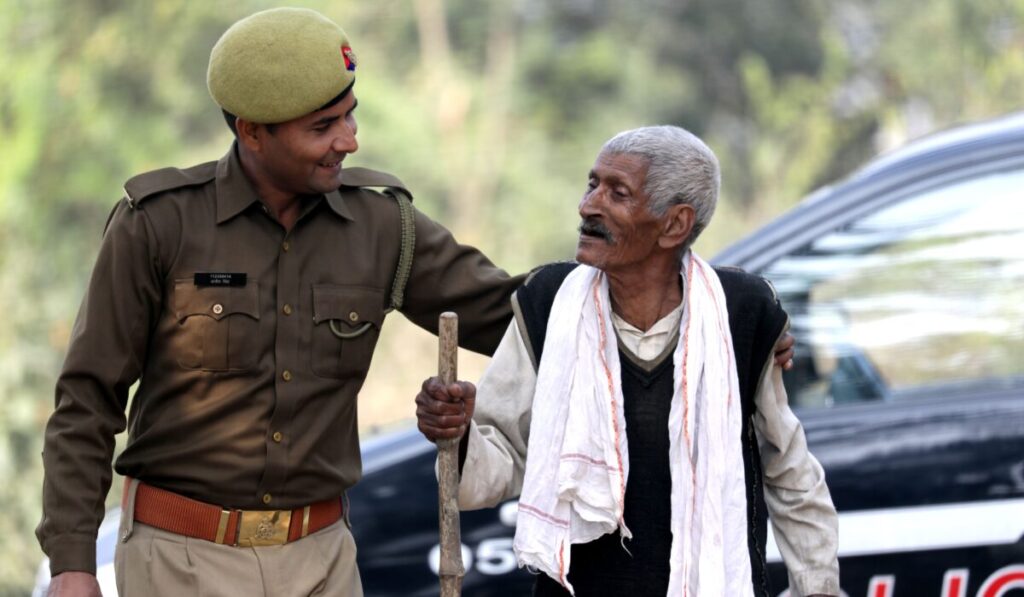 manage dementia care at home Dehradun — Manage dementia care at home dehradun: 7 essential steps — Photo by 112 Uttar Pradesh on Pexels