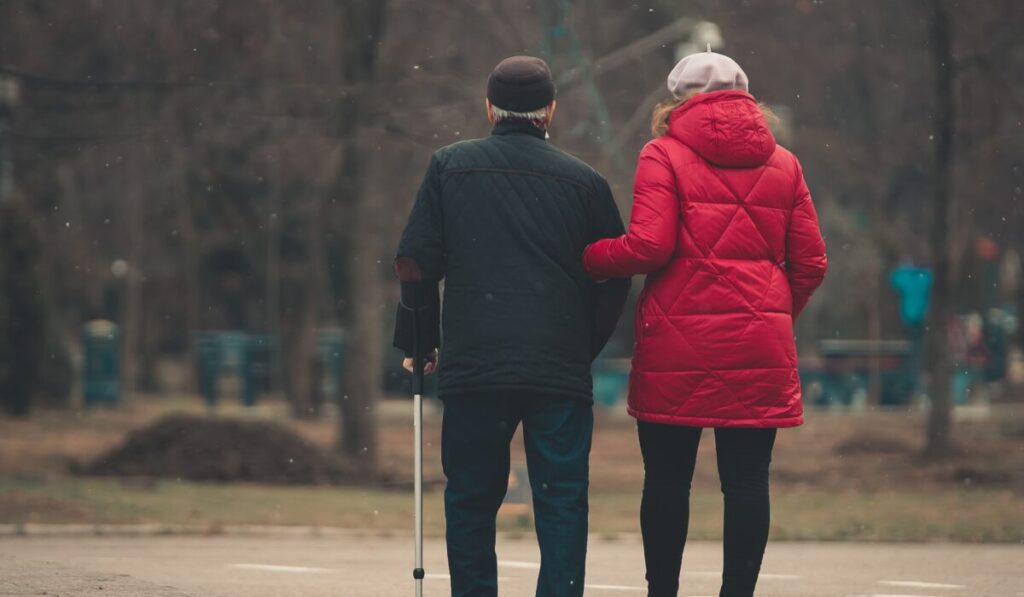 winter health safety for elderly Mussoorie — Winter health safety for elderly mussoorie: 7 essential ways — Photo by AV RAW on Pexels